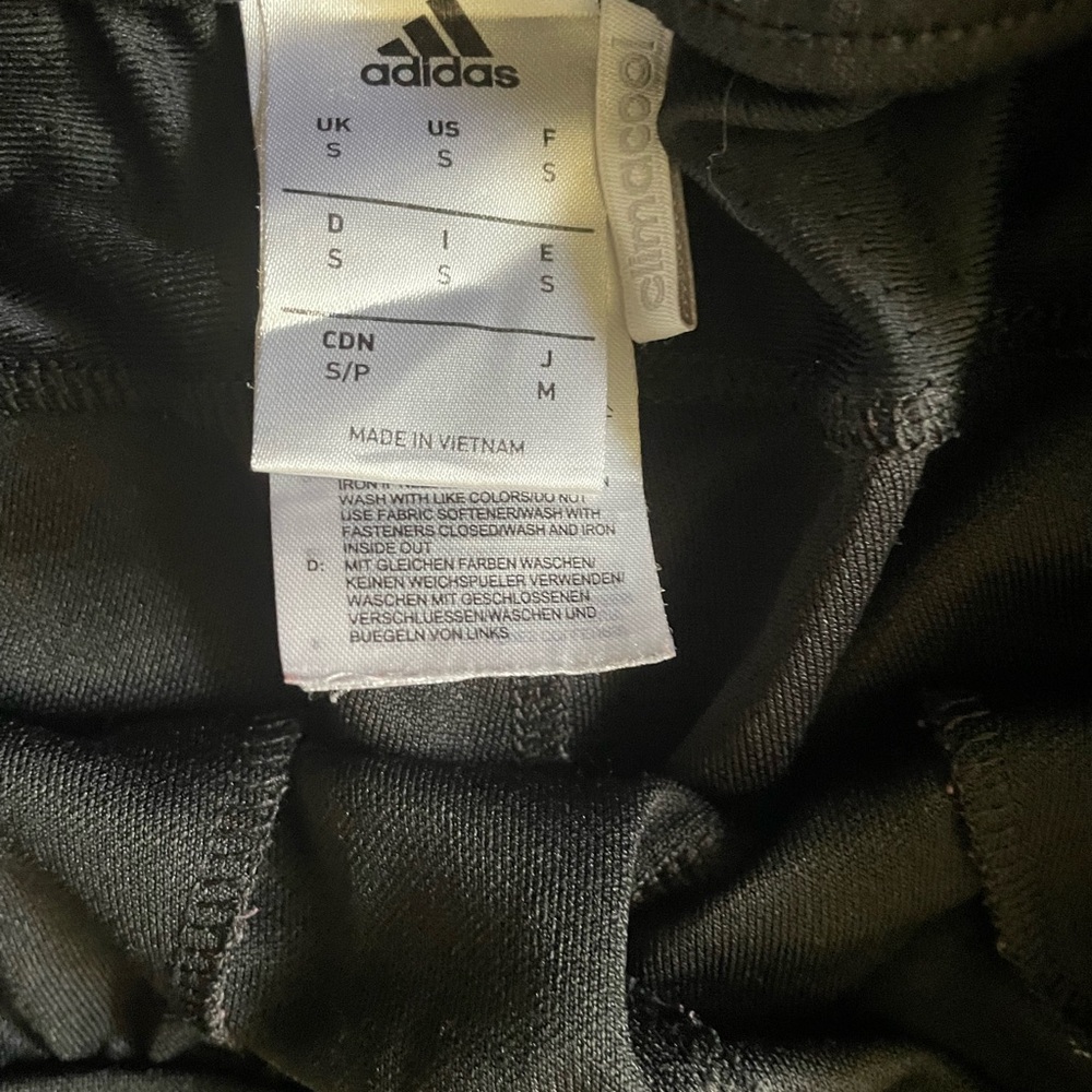 Adidas - Picture 2 of 5
